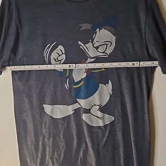 Disney Donald Duck Blue Comfortable T-shirt Size Medium - Picture 7 of 9
